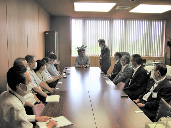 県庁農林水産部を訪問、豪雨災害を報告しました