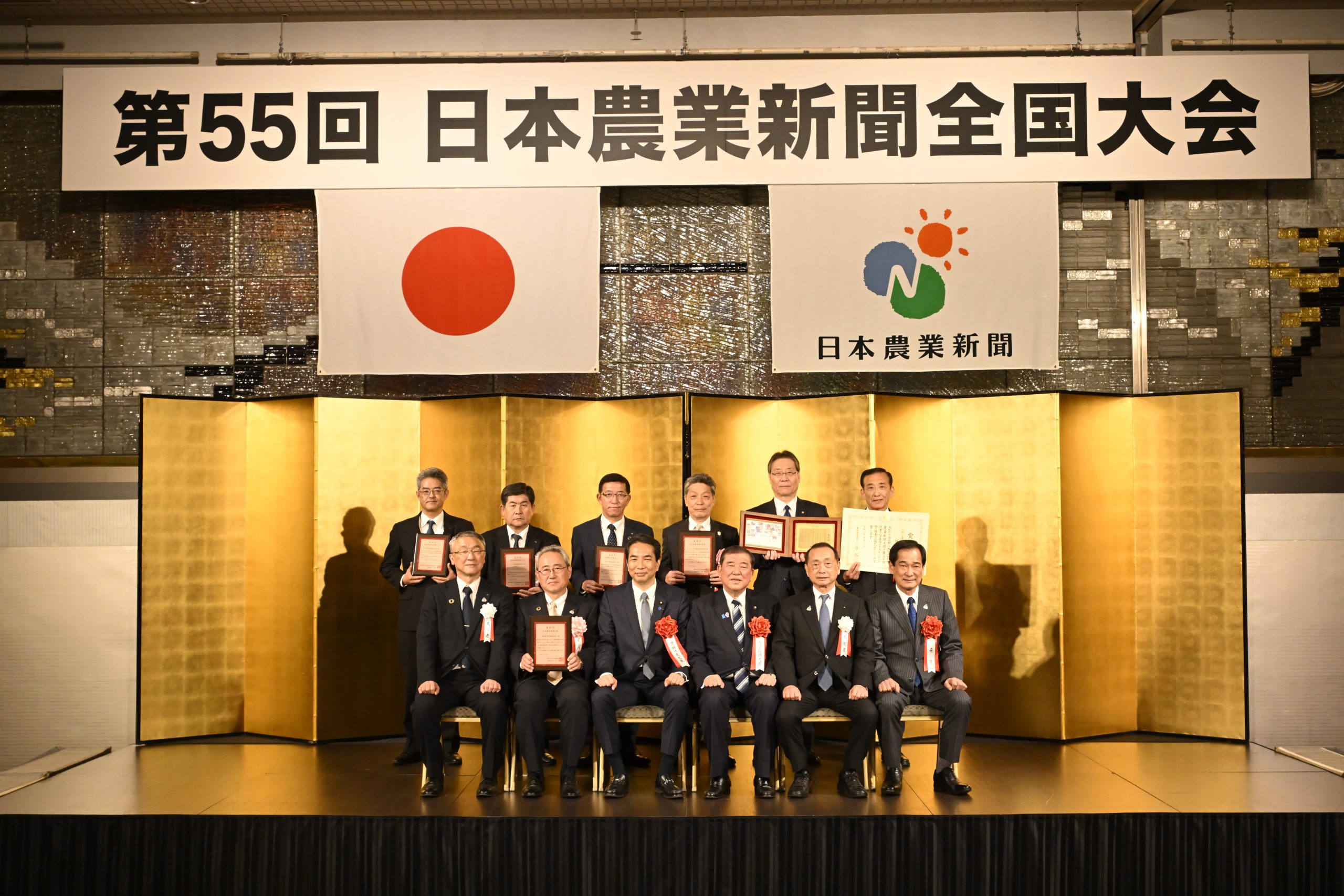 63e50a59b534f6d8c202aa4637a72a