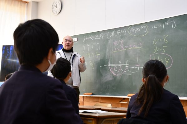 指導員講師に～小学校で授業～